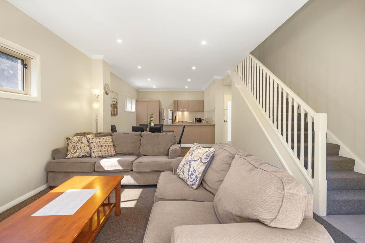 Newcastle Short Stay Accommodation - Birmingham Garden Townhouses מראה חיצוני תמונה