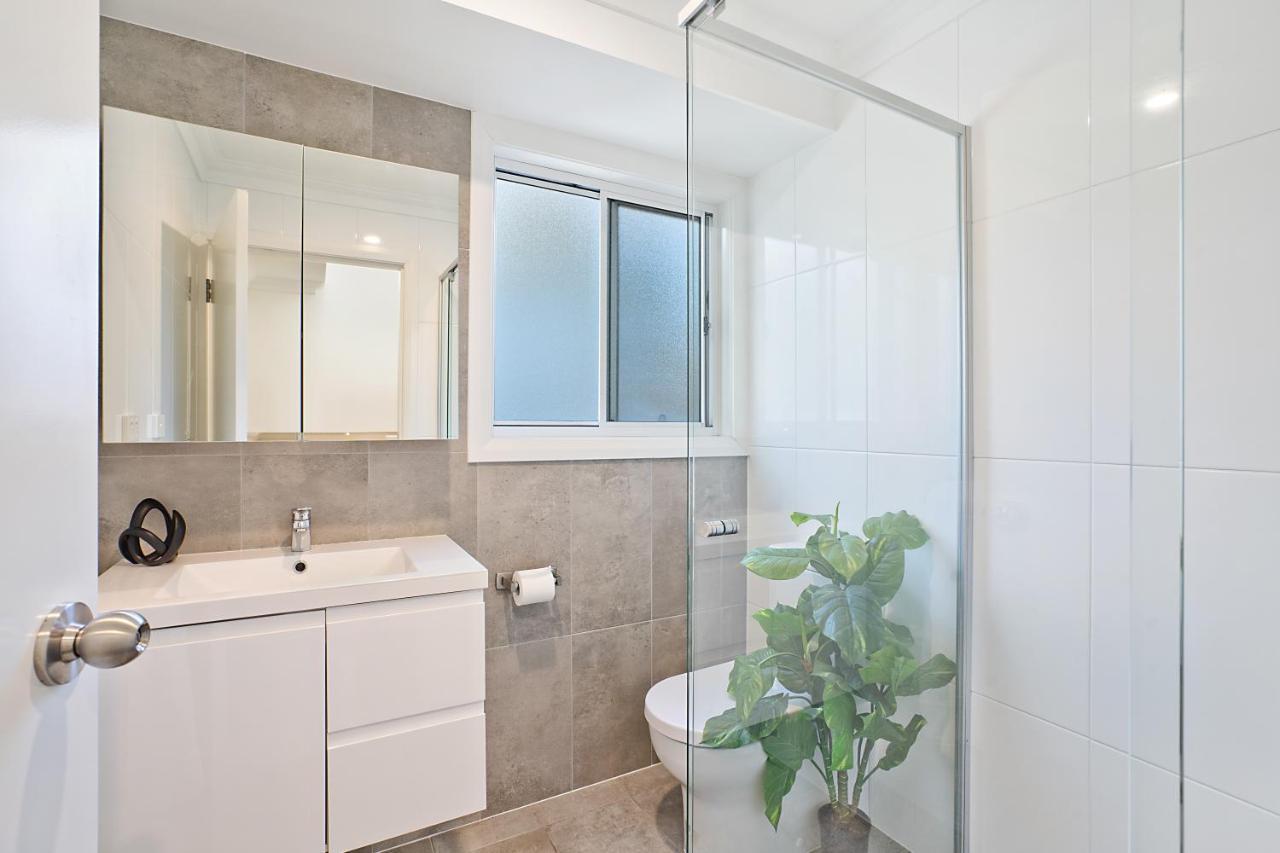 Newcastle Short Stay Accommodation - Birmingham Garden Townhouses מראה חיצוני תמונה